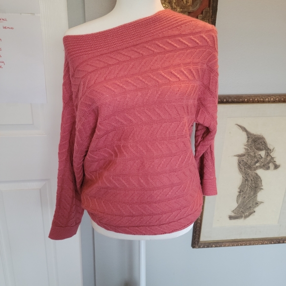 Sweater - Picture 1 of 5
